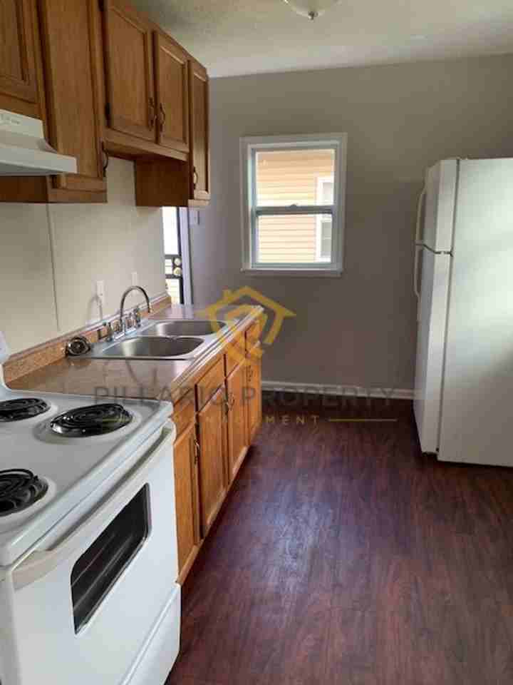 3214 Hovey St - Photo 2 of 10