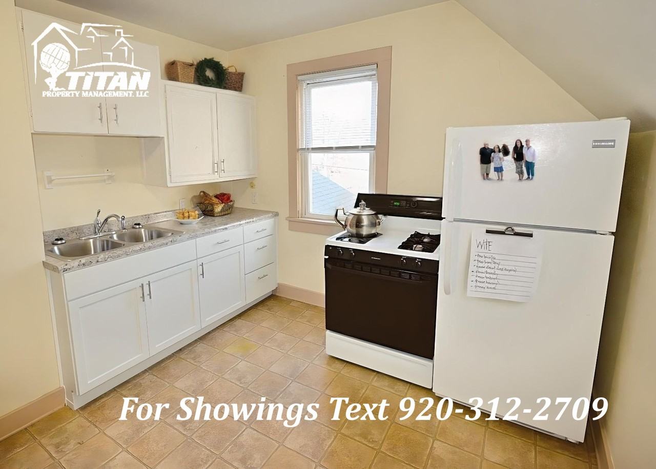 639 Frederick St - Photo 4 of 6