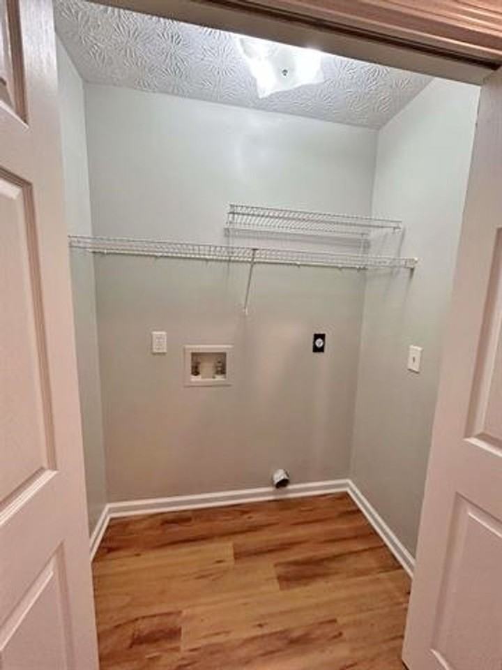 1717 Creek Cir Se - Photo 6 of 17