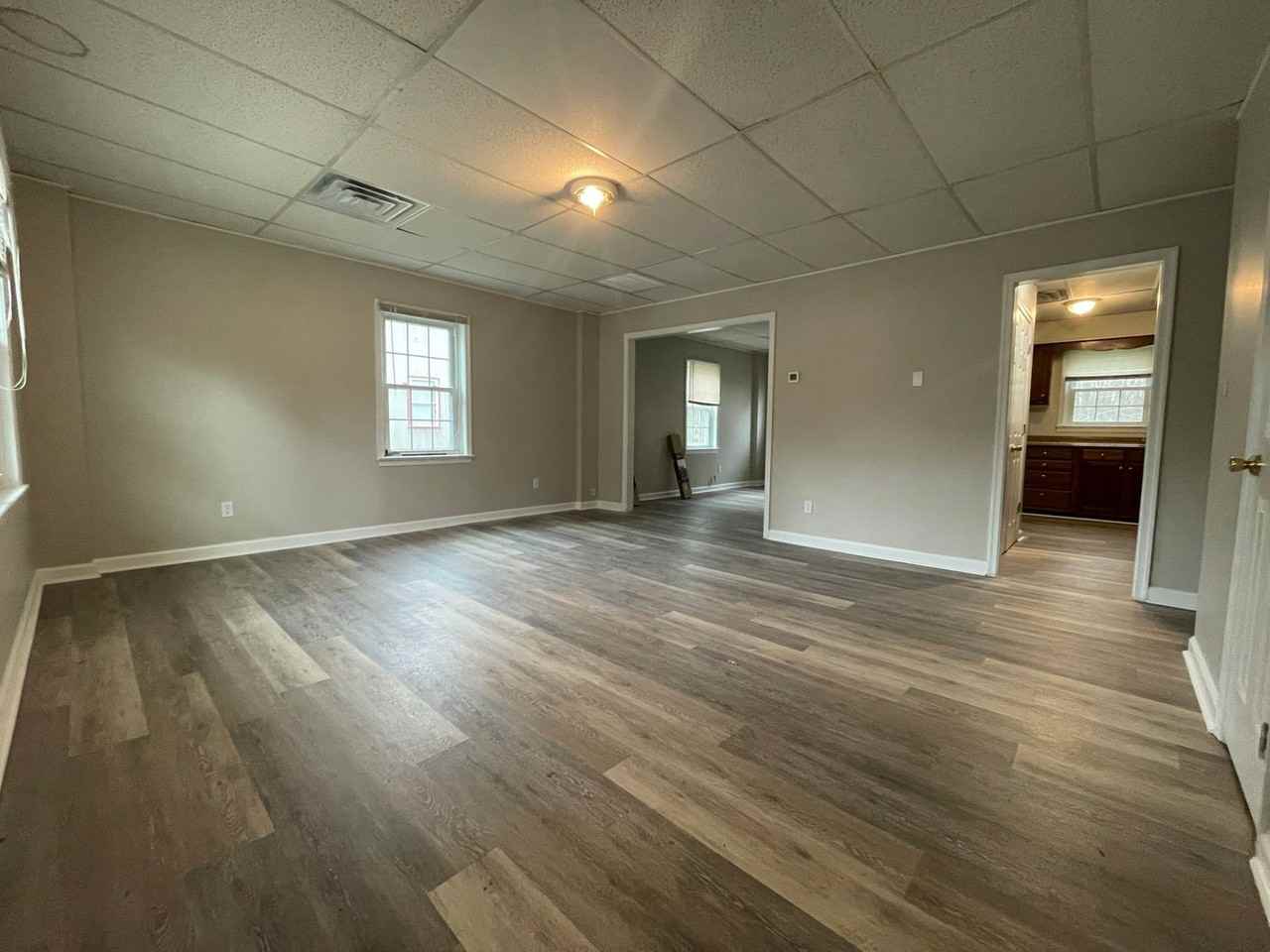 134 N Sylvan Rd - Photo 2 of 17