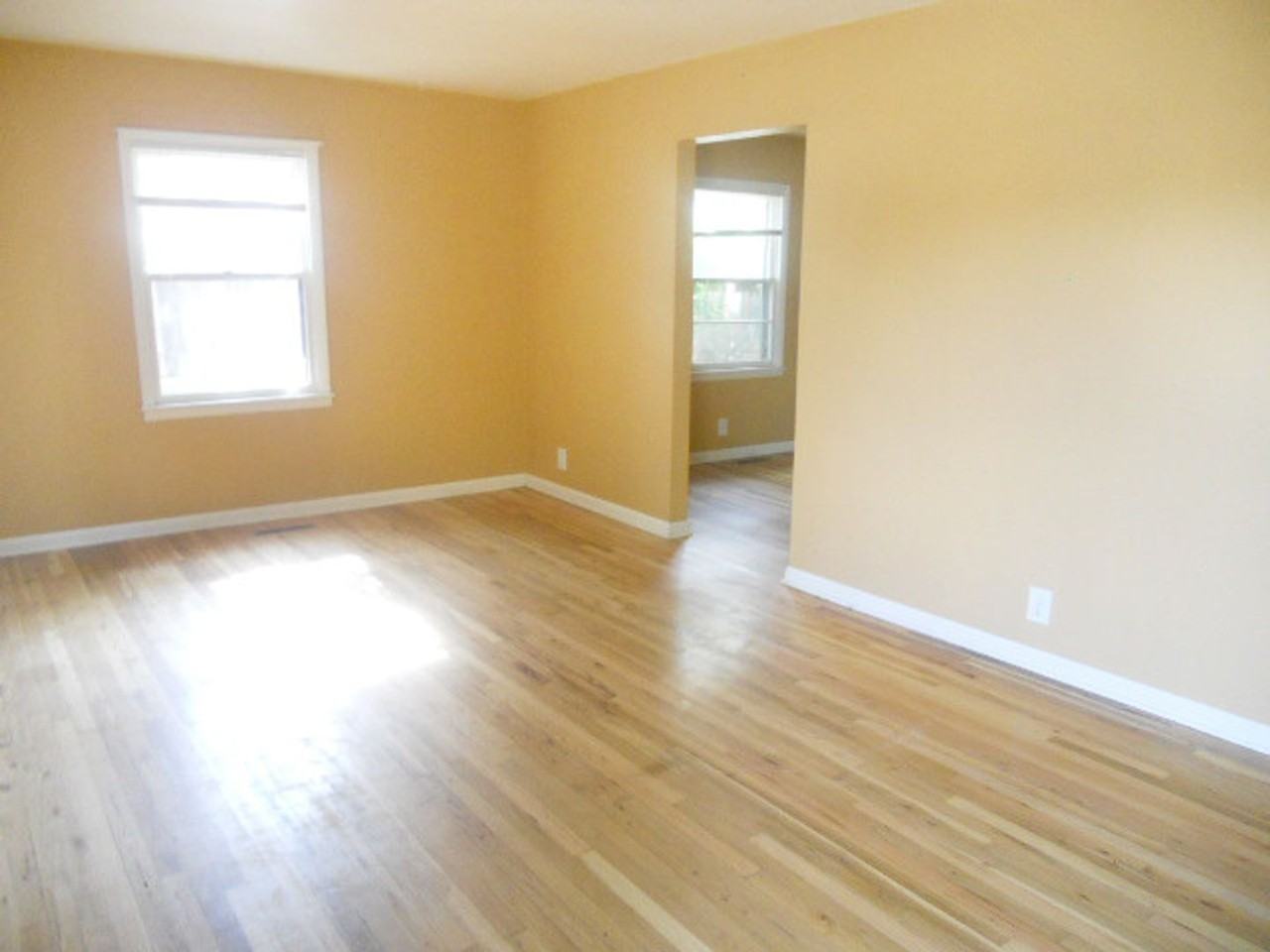 601 Cook Dr - Photo 2 of 10