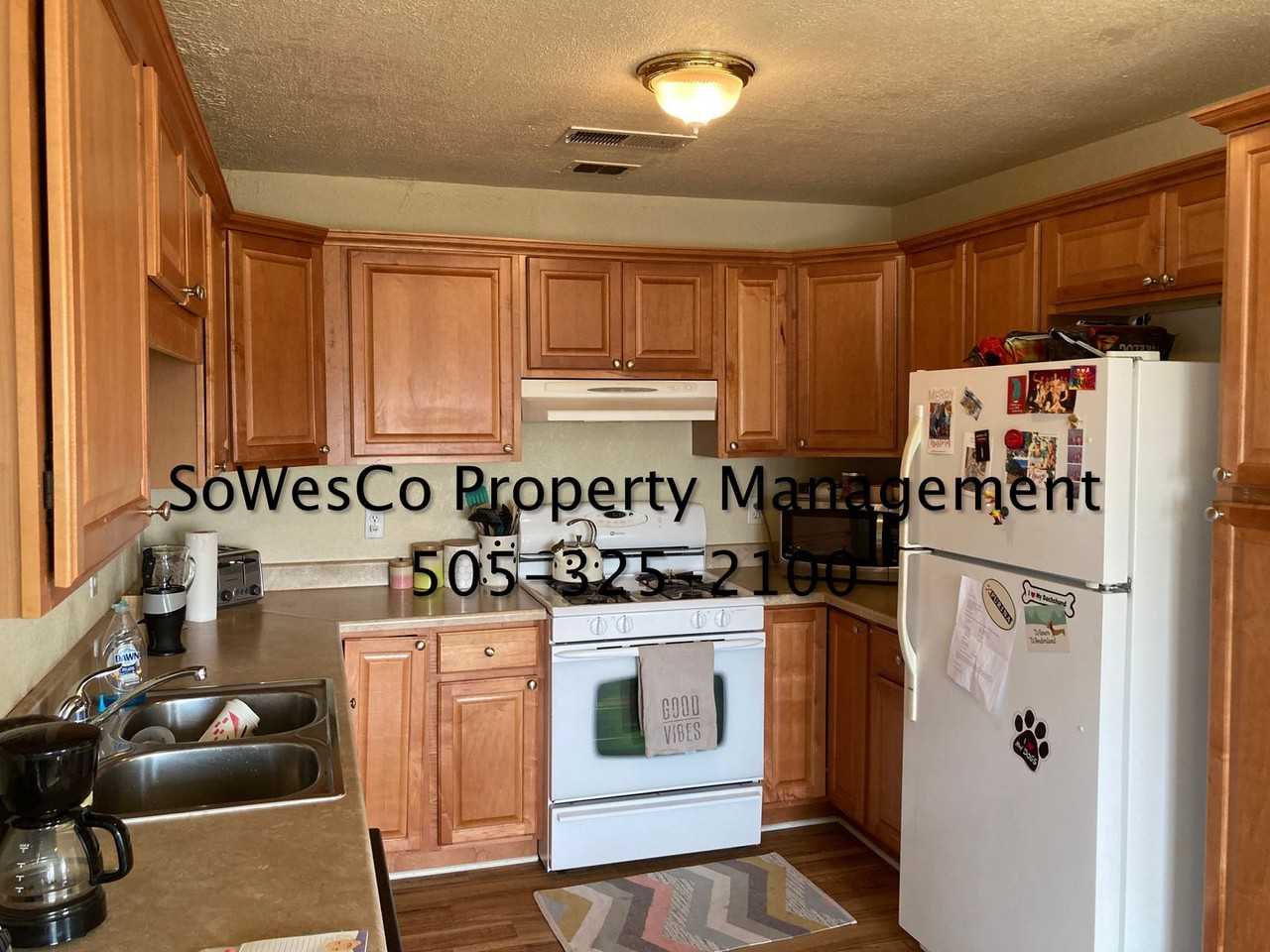 2408 1/2 Hutton Ave - Photo 4 of 8