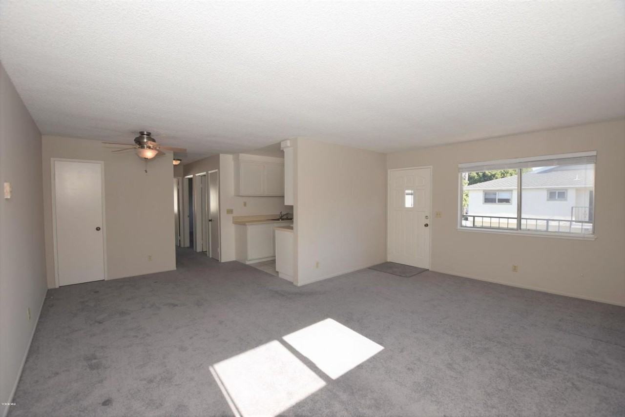 2670 Victoria Ave - Photo 2 of 18