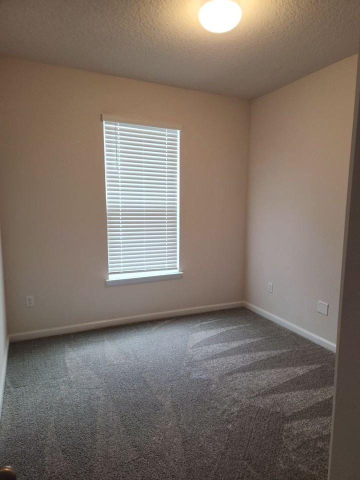 95295 College Pkwy - Photo 3 of 20