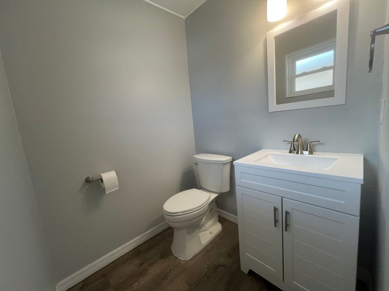 5173 Pineland Ave - Photo 7 of 23