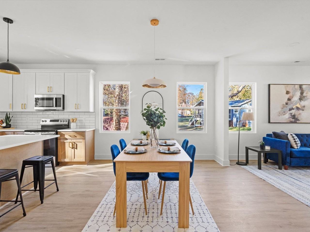 1479 Earl St - Photo 6 of 26