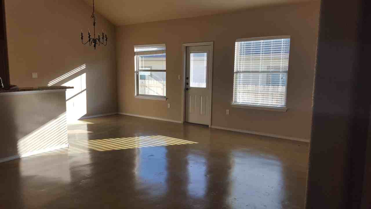 Carolyn Cove 1043 - Photo 2 of 19