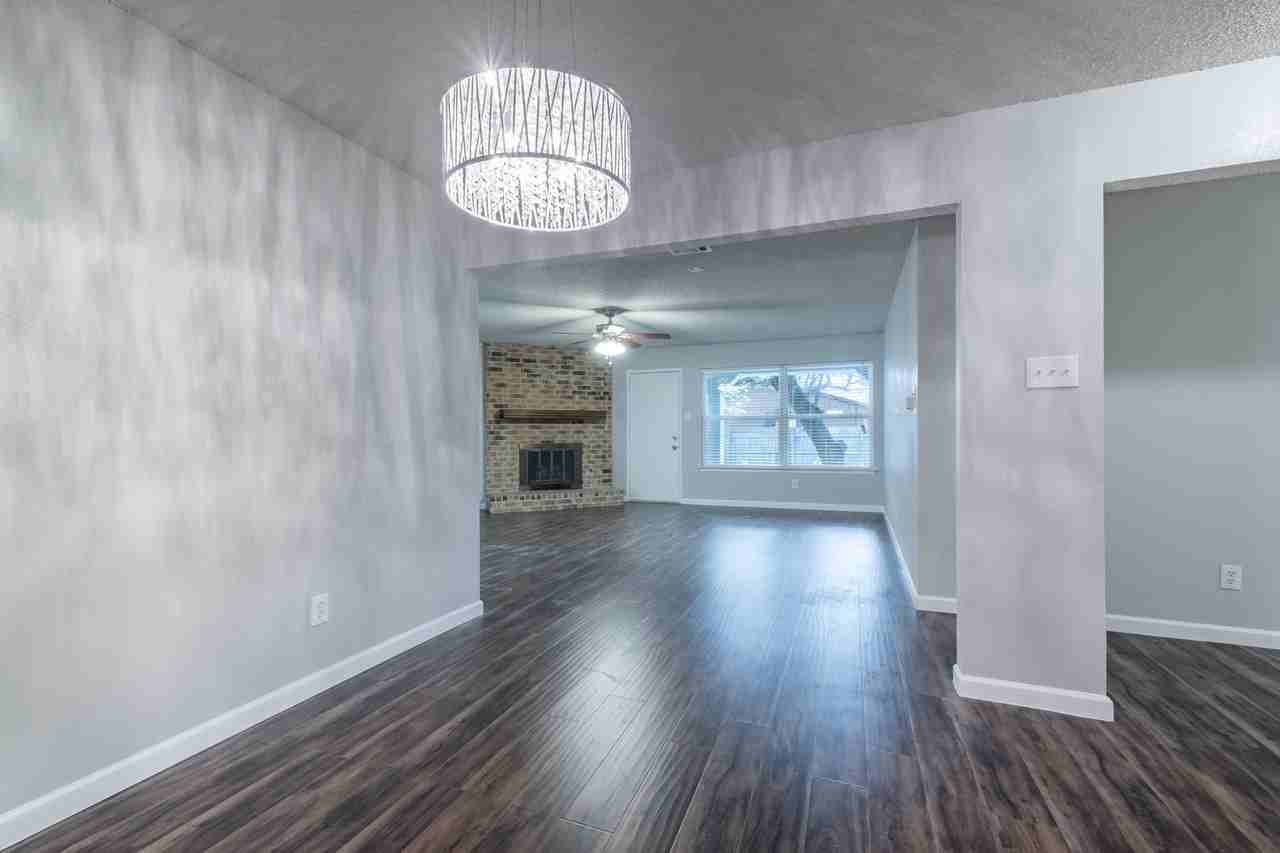 9715 Anderson Village Dr - Photo 2 of 34