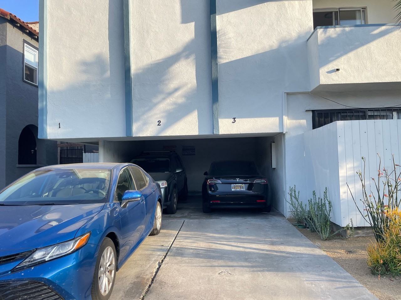 1184 W. 30th Street - Photo 2 of 3