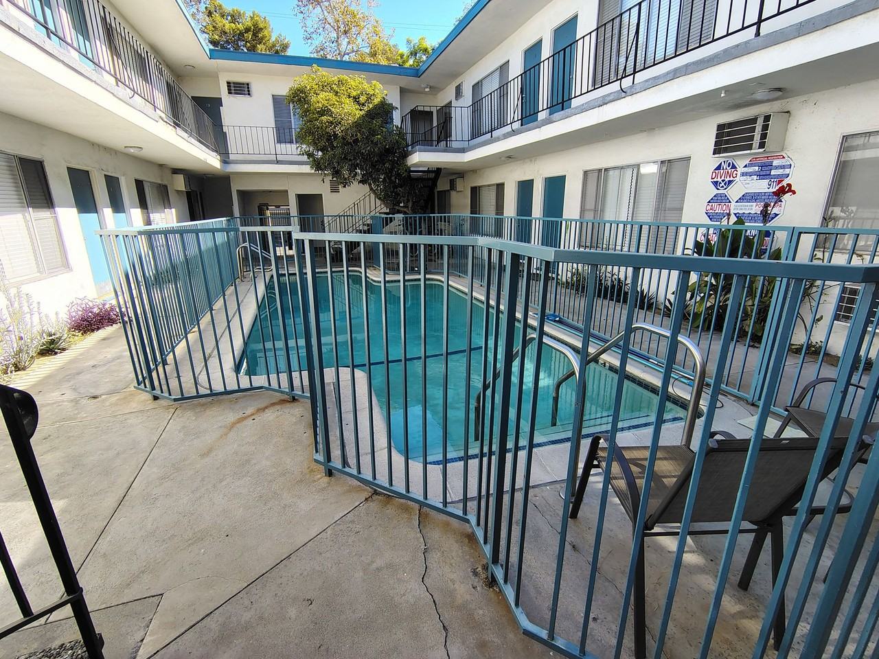 1184 W. 30th Street - Photo 3 of 3