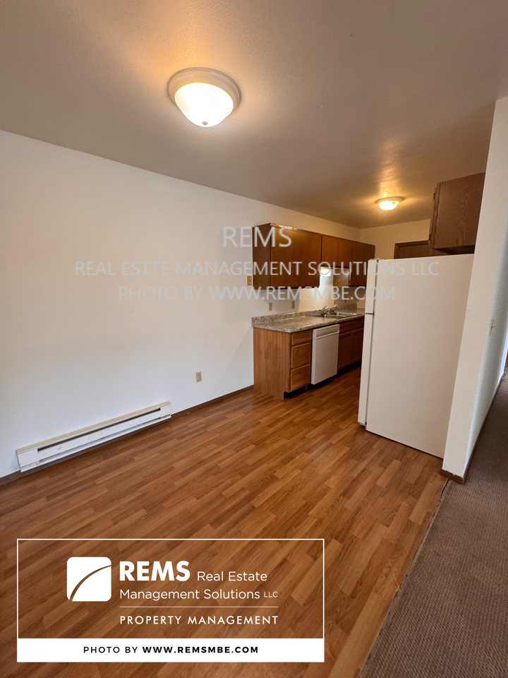 554 East Slifer Street - Photo 2 of 8