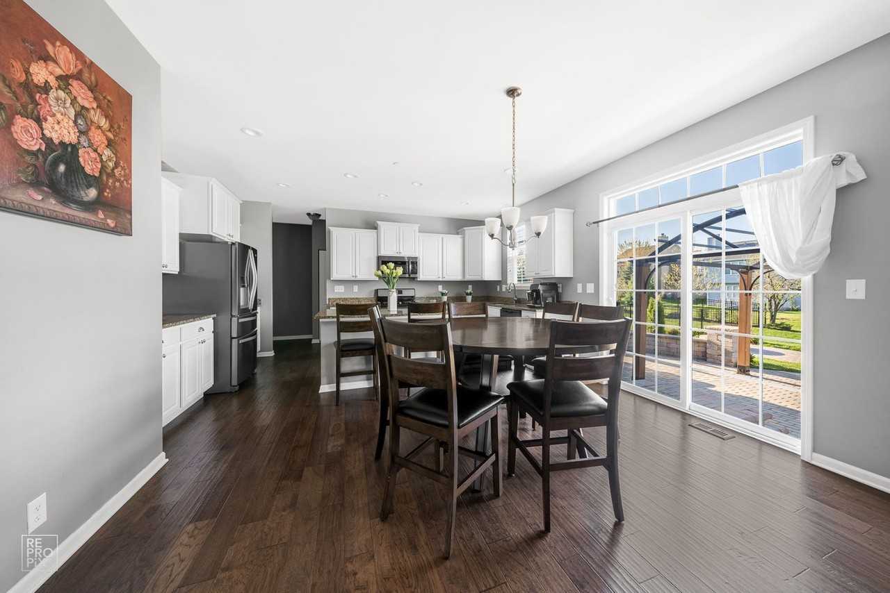 34040 N Jenna Ln - Photo 7 of 17