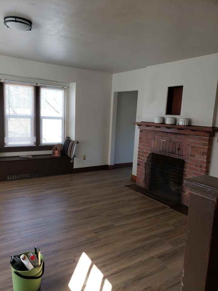 935 Ne Maple St - Photo 3 of 34