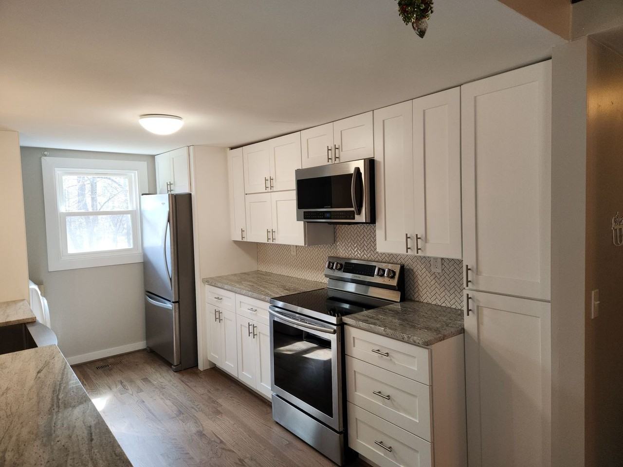 7717 Stony Hill Rd - Photo 4 of 17