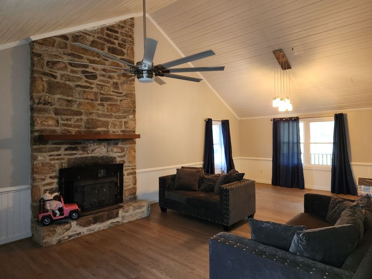 7717 Stony Hill Rd - Photo 5 of 17