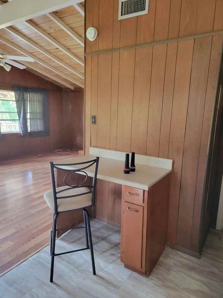 8849 S Lakeshore Dr - Photo 5 of 16
