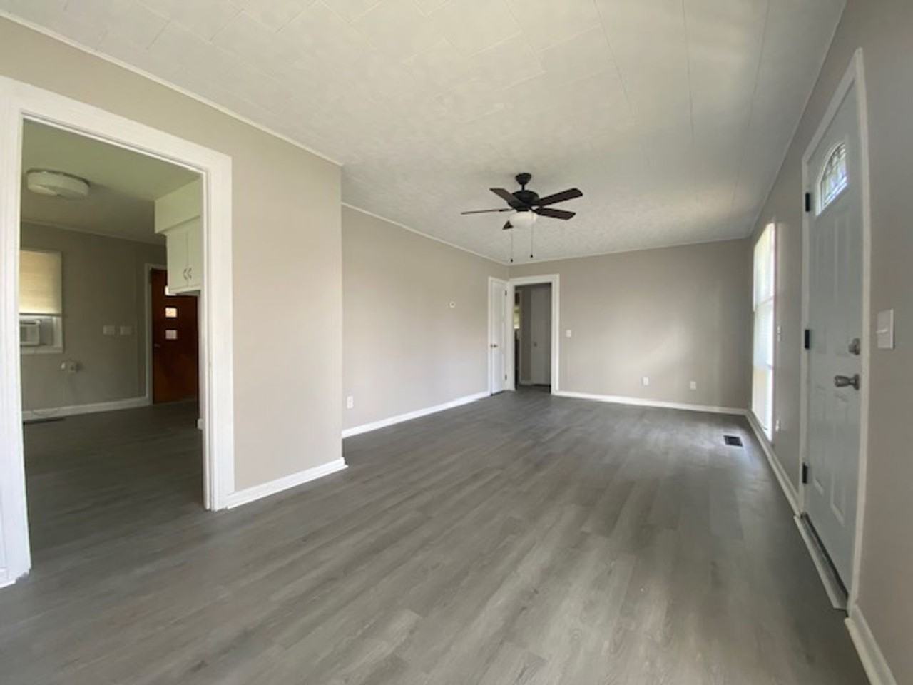 2030 Sweetbriar Ln - Photo 2 of 17