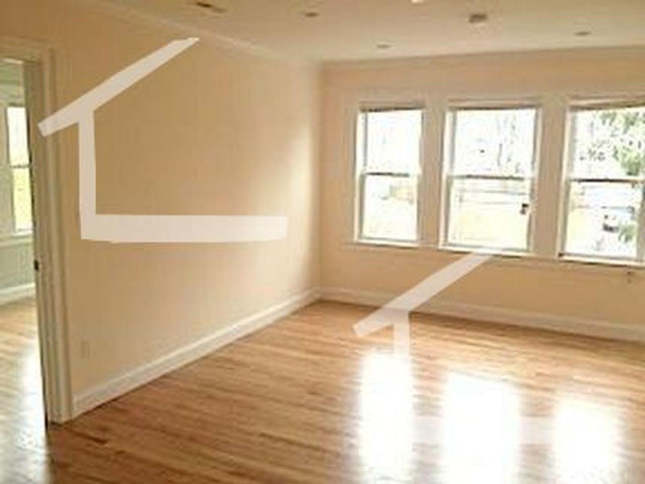 77 Beechcroft Street - Photo 4 of 22