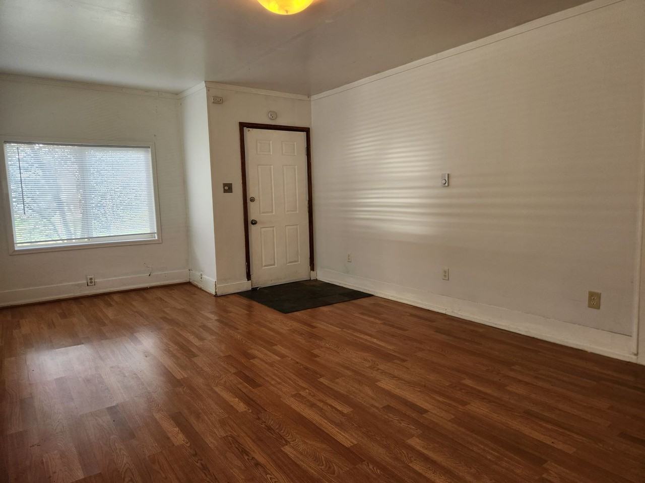 1155 Grant St - Photo 3 of 10