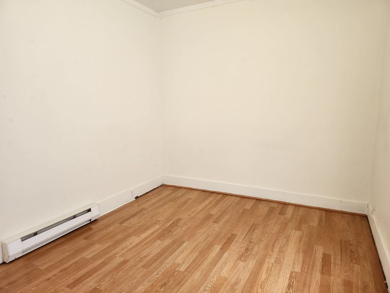 1155 Grant St - Photo 6 of 10