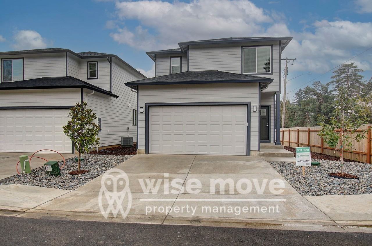 1303 N Garrison Rd - Photo 3 of 32