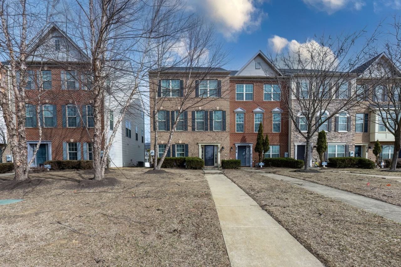 8914 Tower Pl - Photo 2 of 27