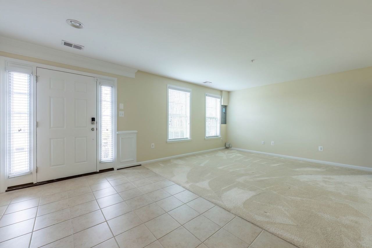 8914 Tower Pl - Photo 3 of 27