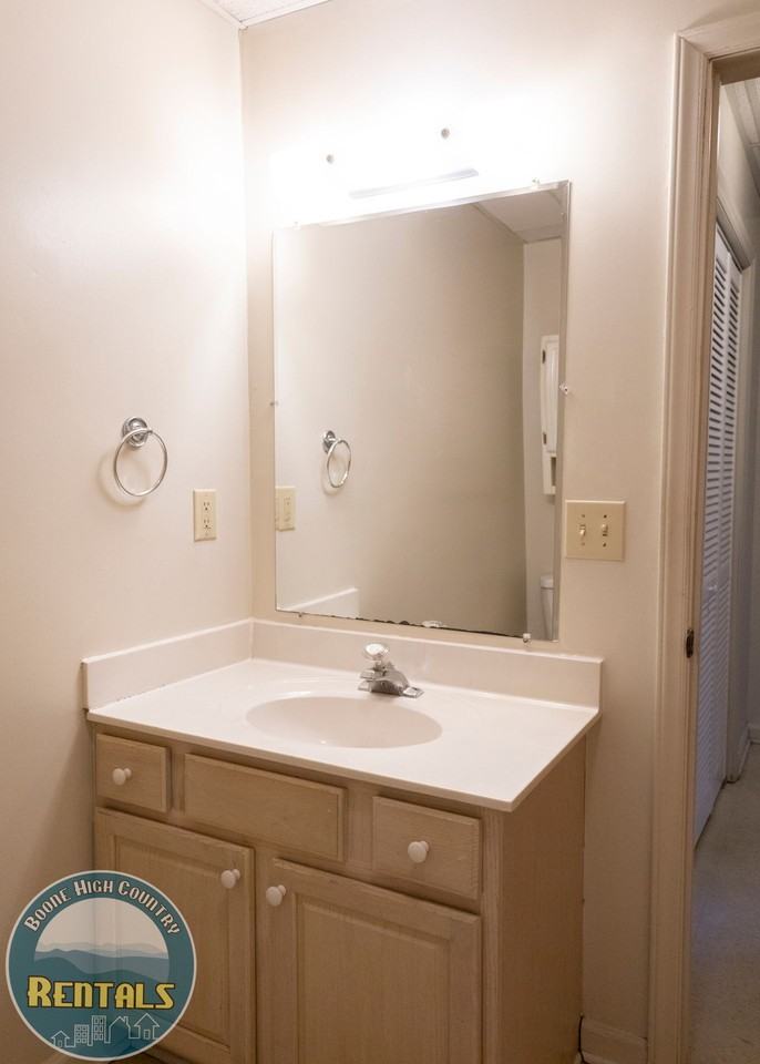 Boone Creek Apartments - Photo 5 of 13