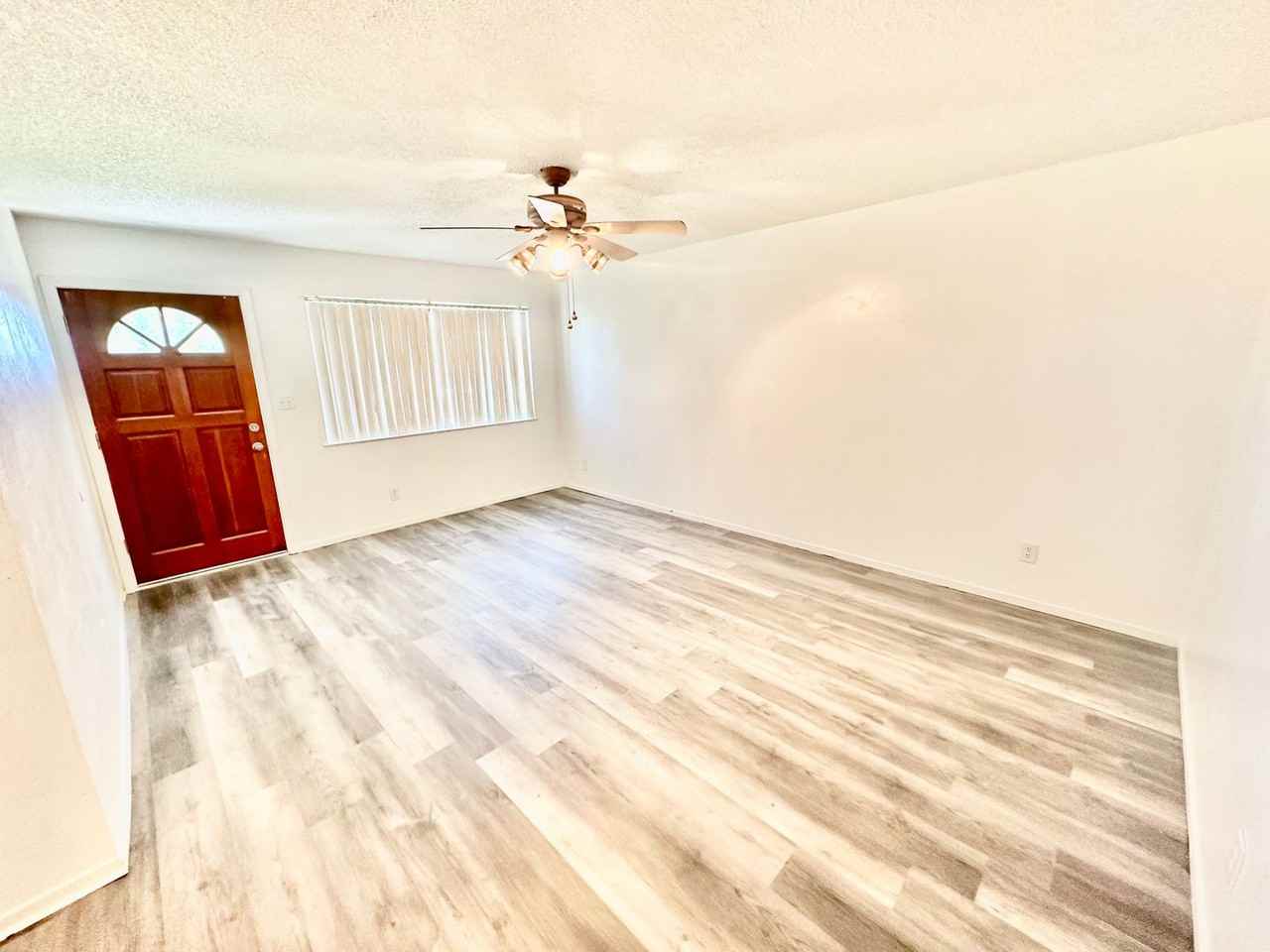 1507 S Marion St - Photo 2 of 13