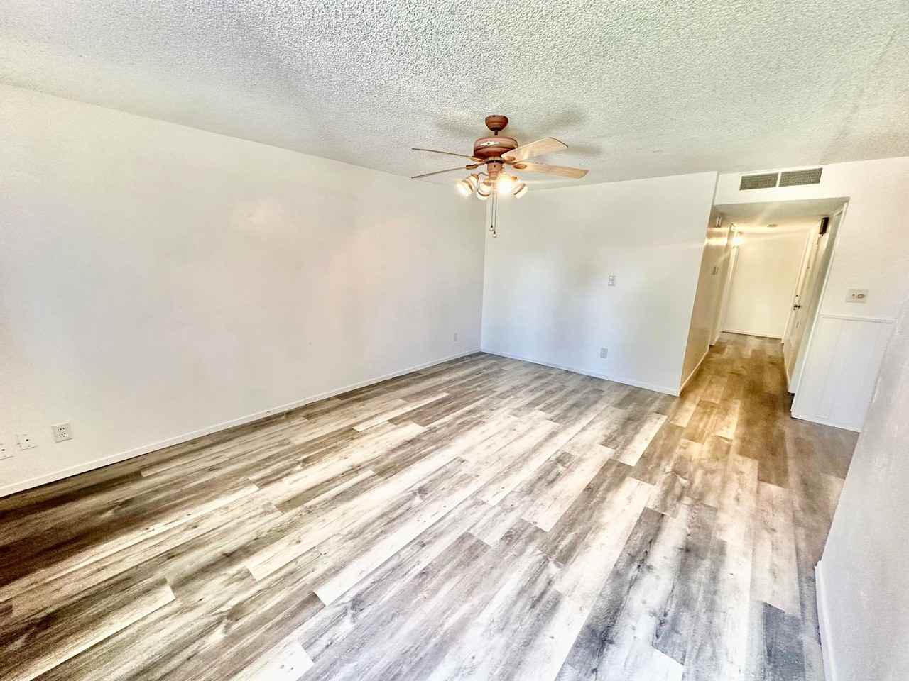 1507 S Marion St - Photo 3 of 13