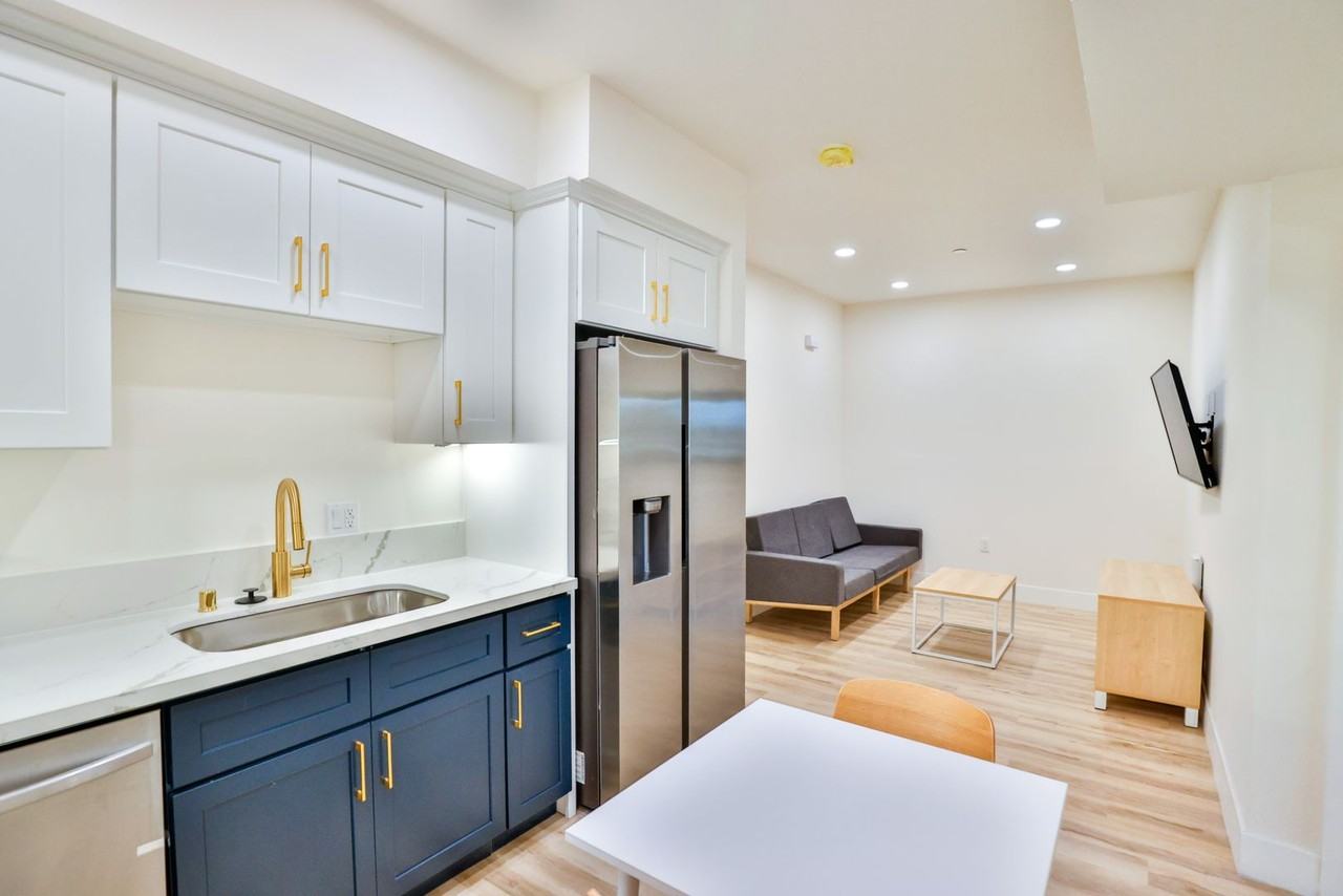 Premium Phoenix Apartments - Photo 6 of 50