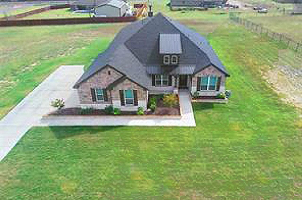 1005 Pebblegate Dr - Photo 2 of 29