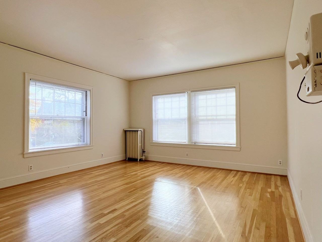 633 - Northrup Apartments - Photo 2 of 8