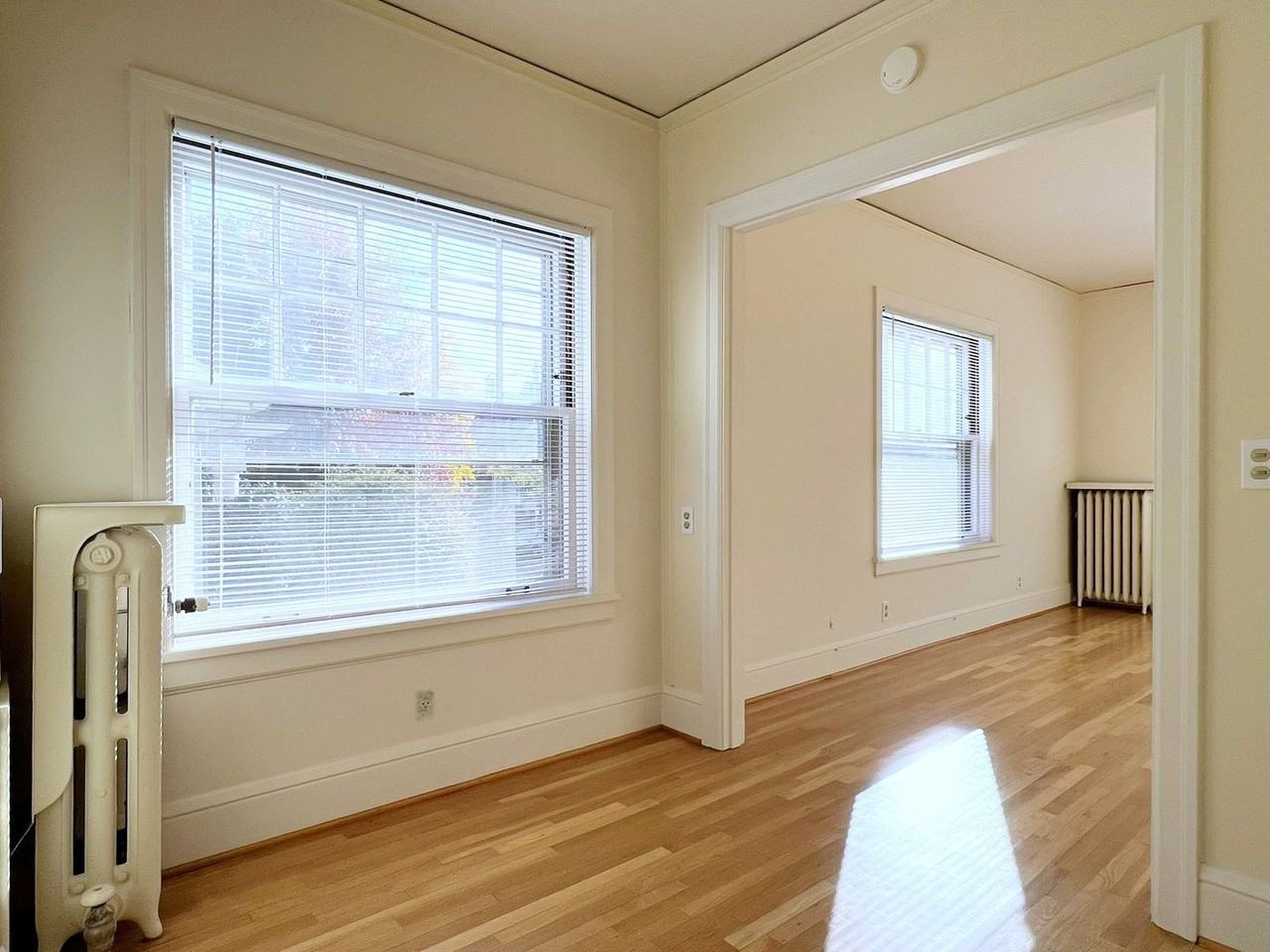 633 - Northrup Apartments - Photo 3 of 8