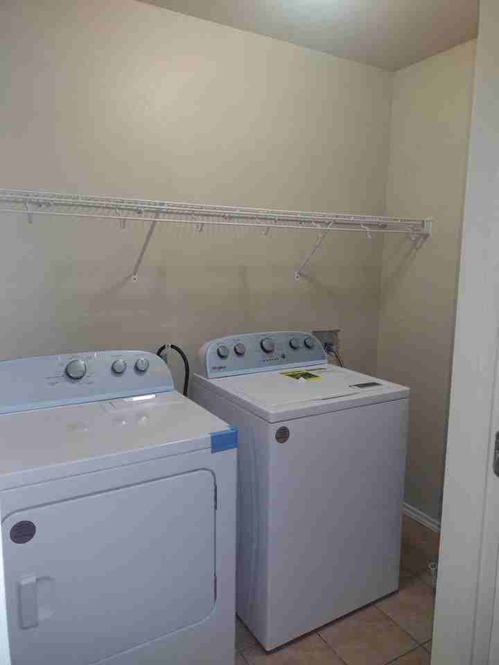Redbud Place Apartments - Photo 4 of 19
