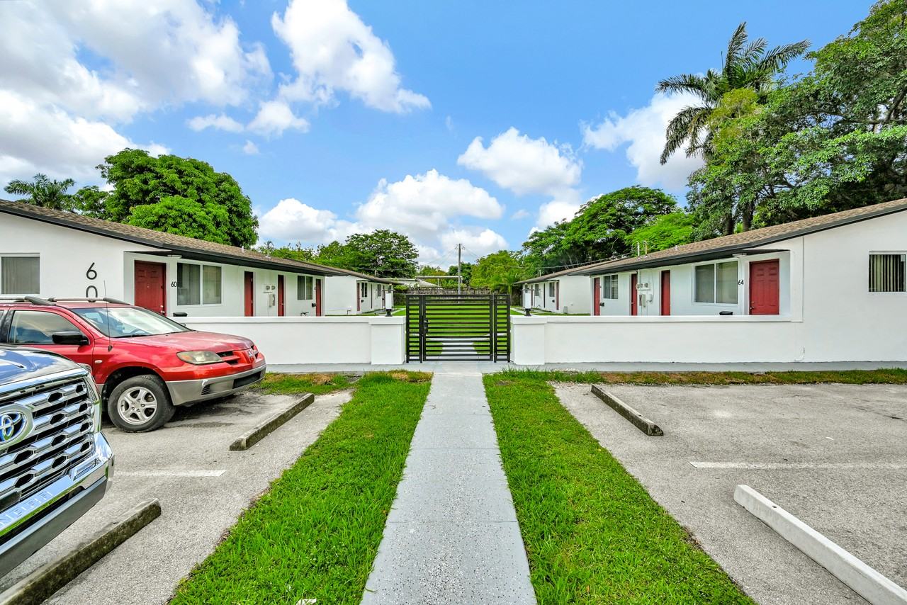 60 Northwest 161st Street - Photo 3 of 13