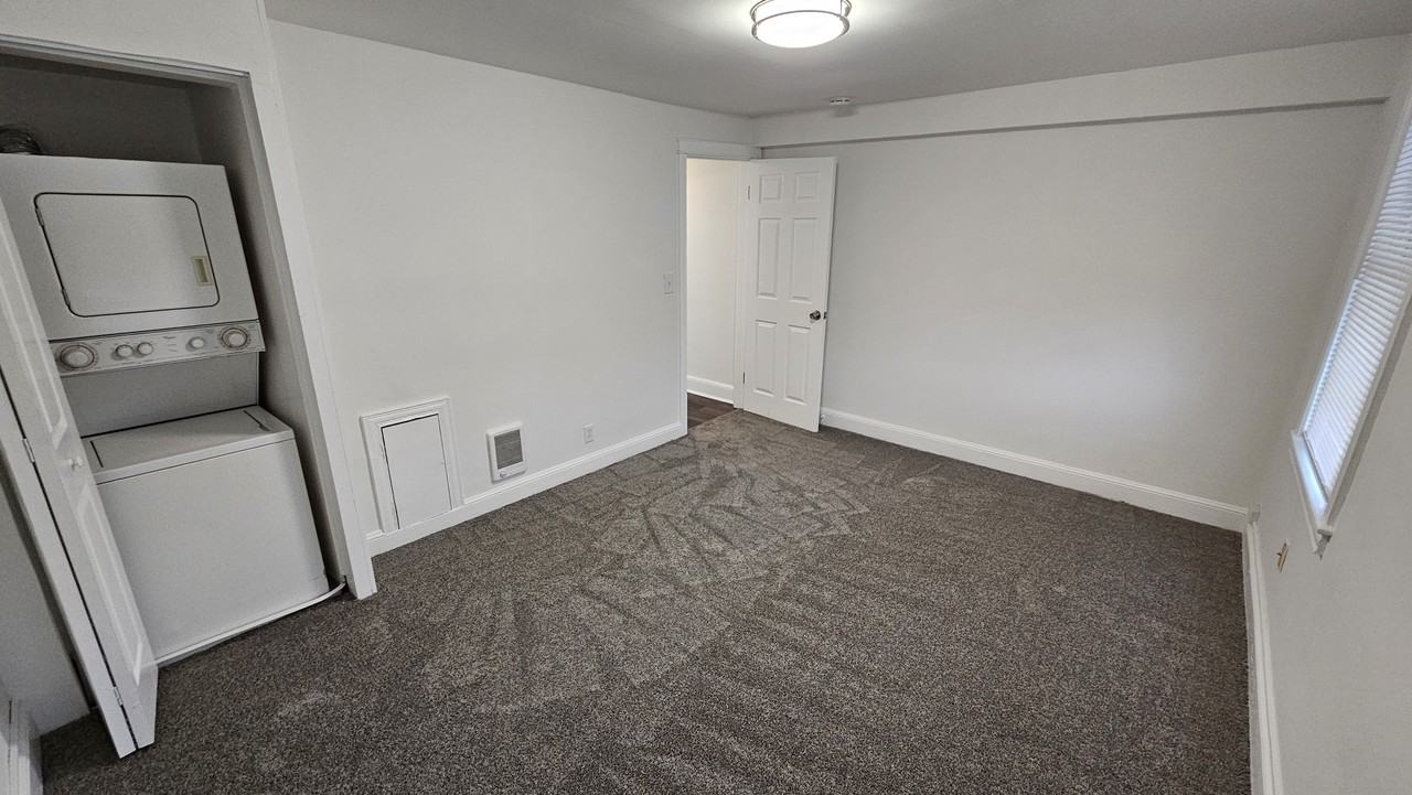 357 Folcroft Street - Photo 3 of 9