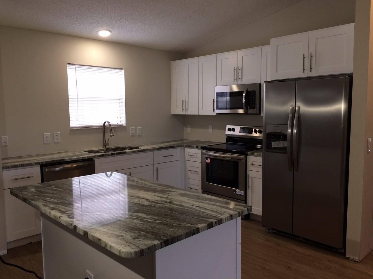 2018 Cristo Rd - Photo 2 of 14