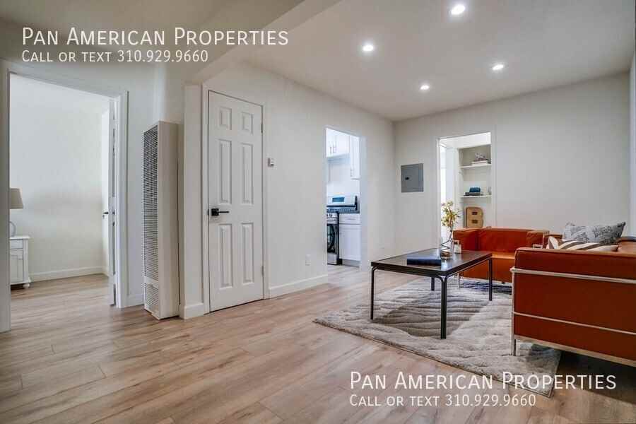 2466 Cedar Ave - Photo 4 of 29