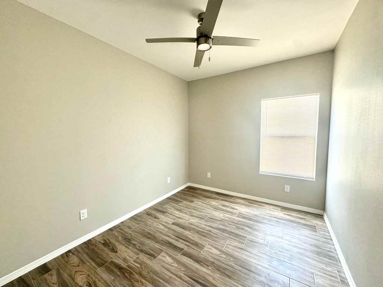 4009 Walnut Ave #1 - Photo 3 of 4