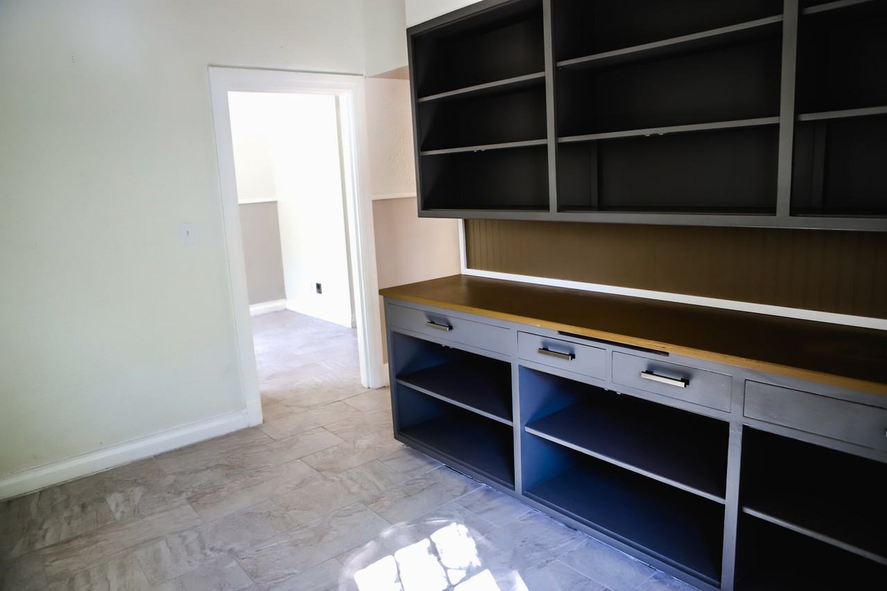 321 Walnut St #NA - Photo 2 of 15