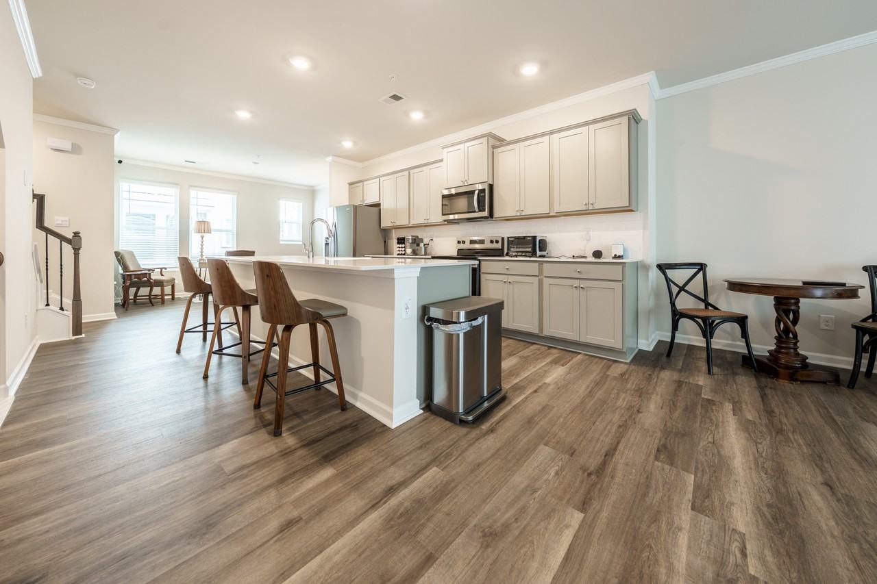 3602 S Fulton Ave #NA - Photo 2 of 33