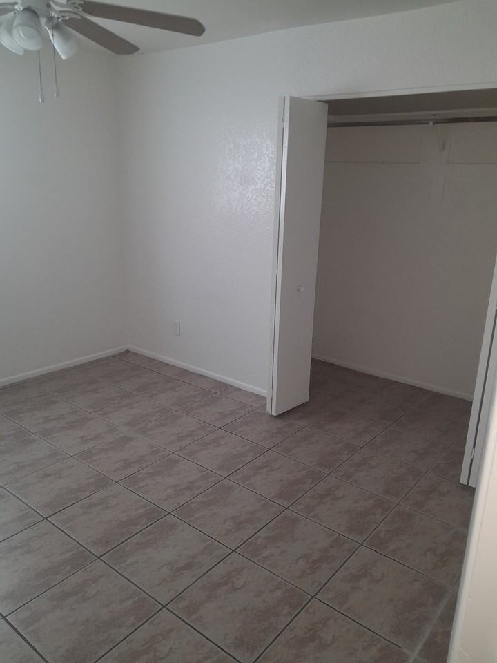 2240 W Belmont Ave - Photo 2 of 5