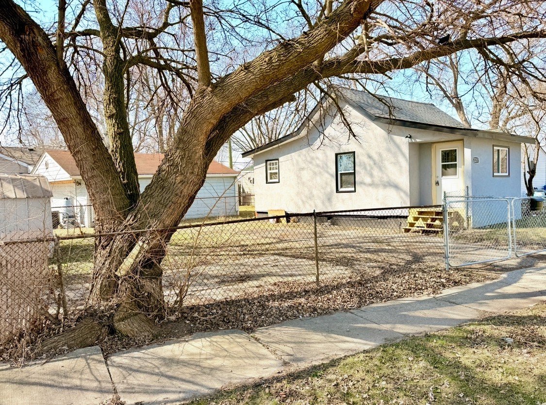 22217 Columbus Ave #NA - Photo 4 of 30
