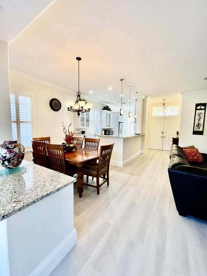 249 Hampton Pl #NA - Photo 4 of 40