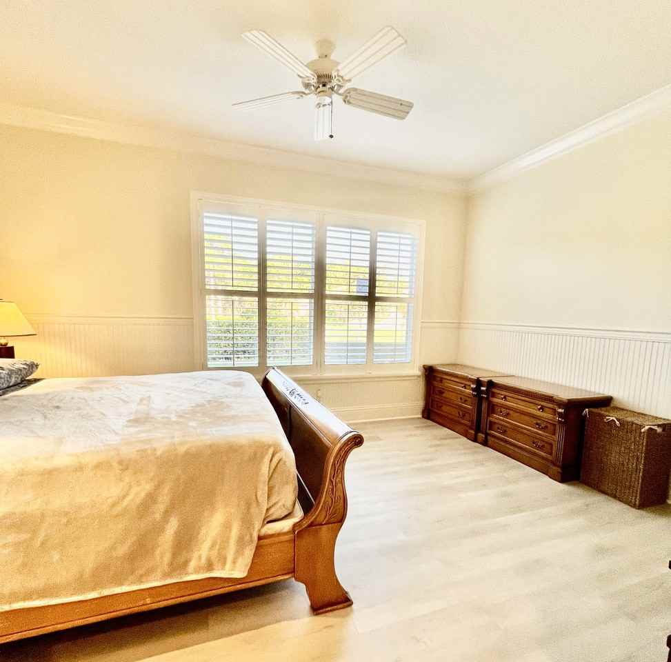 249 Hampton Pl #NA - Photo 6 of 40