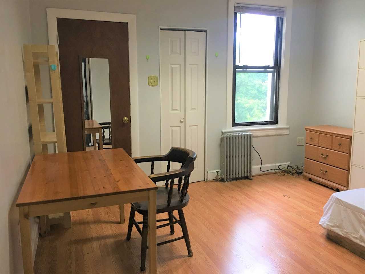 802 Pavonia Ave #1 - Photo 3 of 15