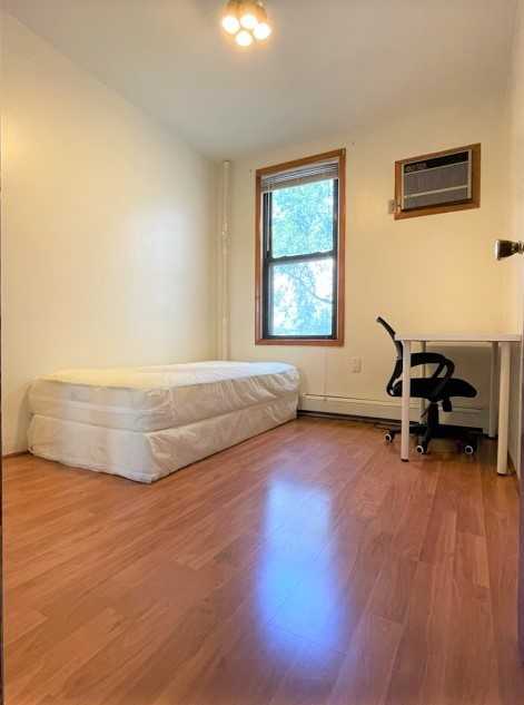 802 Pavonia Ave #1 - Photo 6 of 15