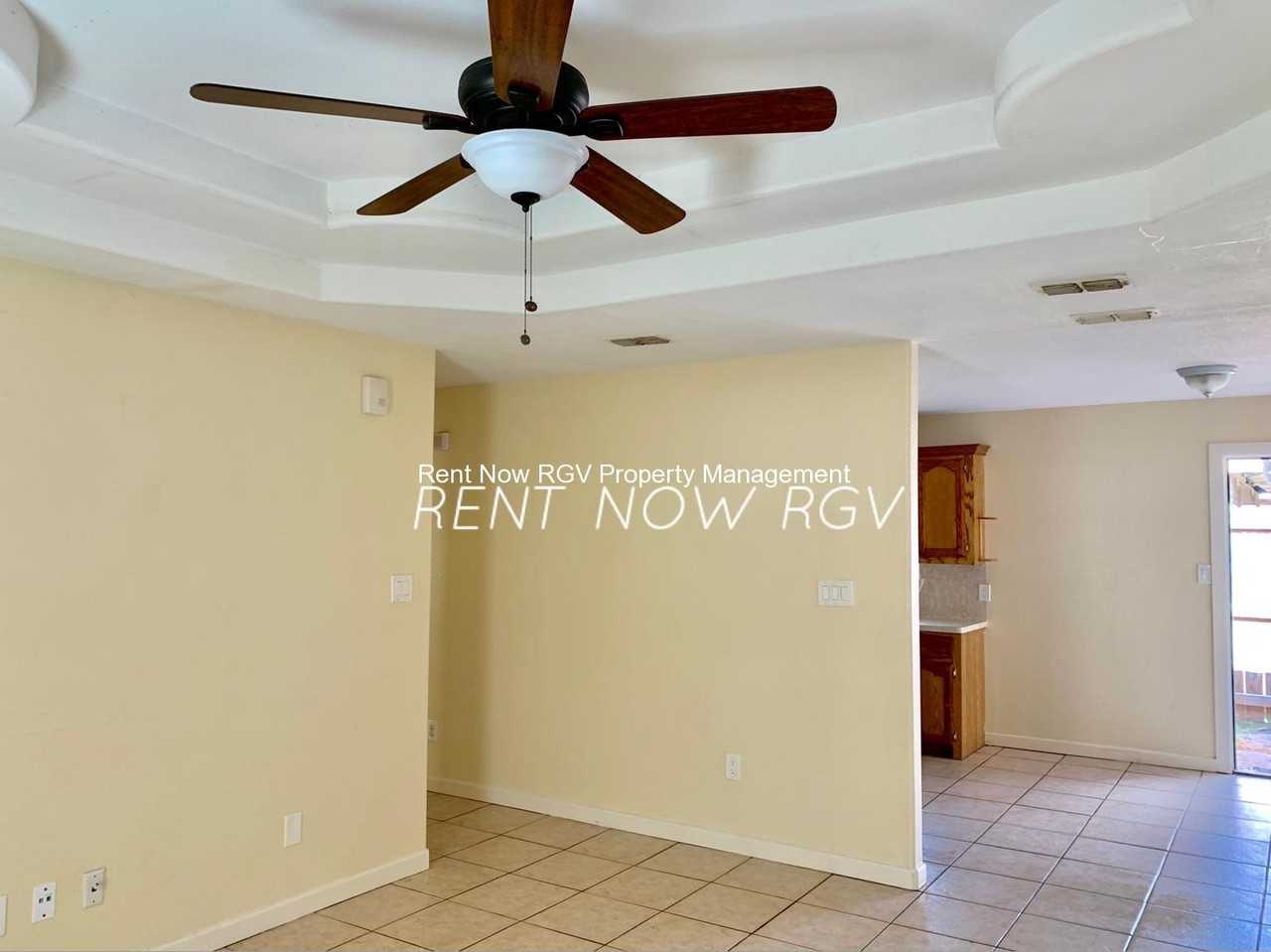 800 W Bronze Dr #2 - Photo 2 of 6