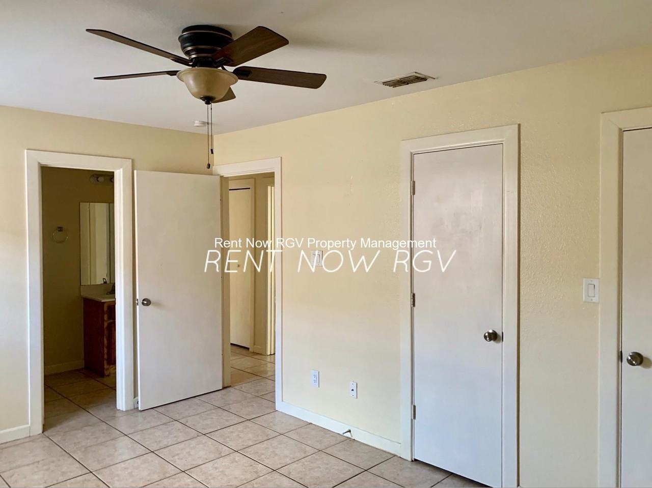 800 W Bronze Dr #2 - Photo 5 of 6